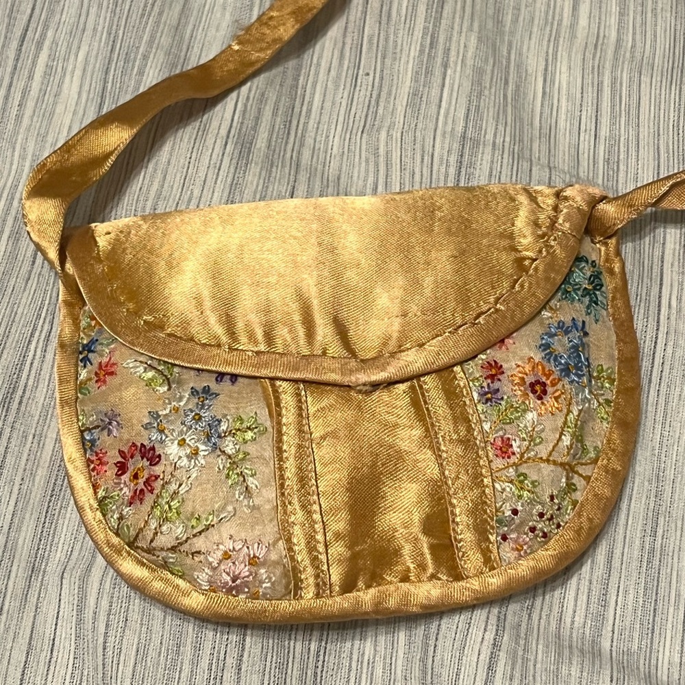 Hand Embroidered Peach Floral Purse